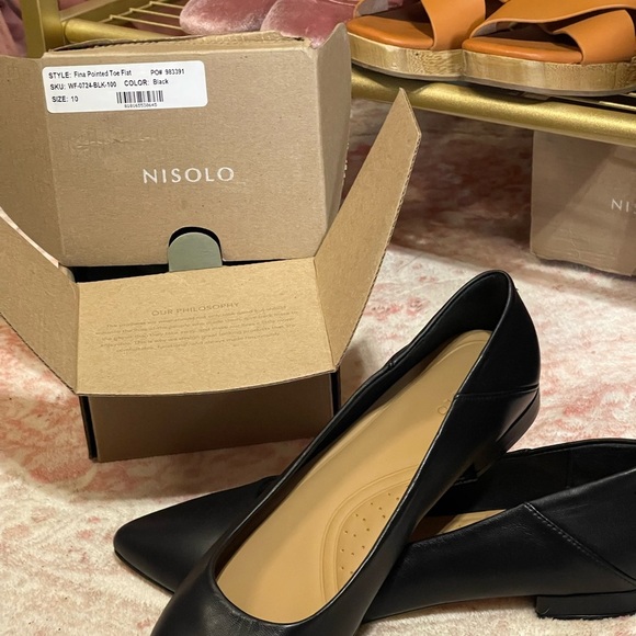 Nisolo New in Box Black Fina Pointed Toe Leather Flats Size 10 - Picture 4 of 7